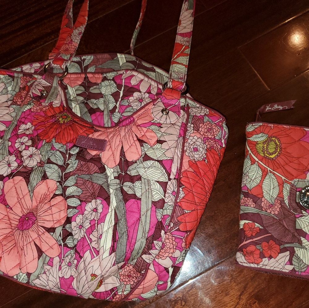 Vera Bradley Glenna Shoulder Bag and Wallet